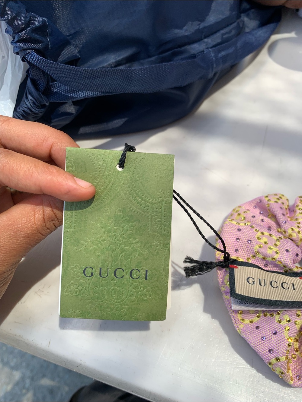 Gucci Pink Scrunchie with Gold Logo Embellishment - Picture 2 of 12